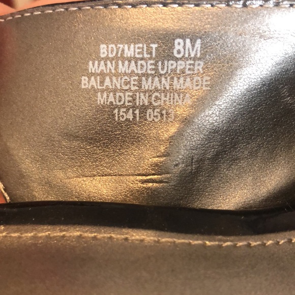 Bandolino black patent heels size 8 - Picture 8 of 8